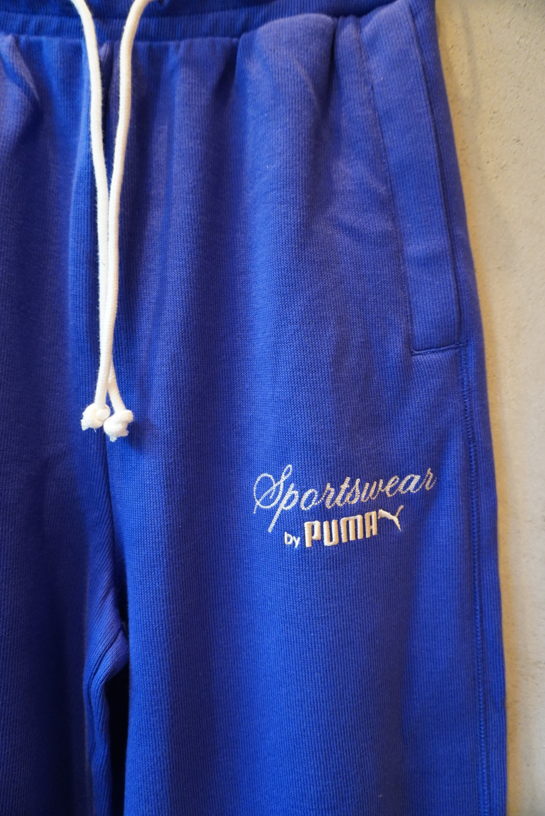 VINTAGE PUMA RELAXED SWEAT PANTS
