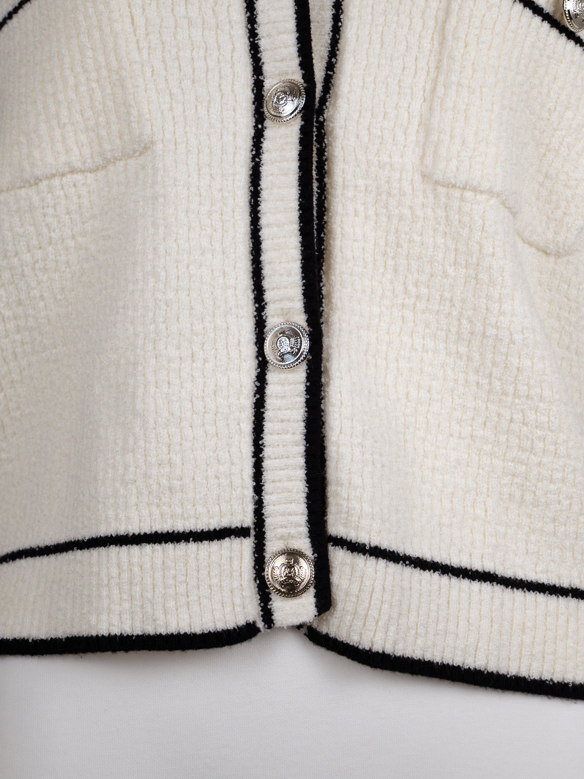 CROPPED KNIT CARDIGAN