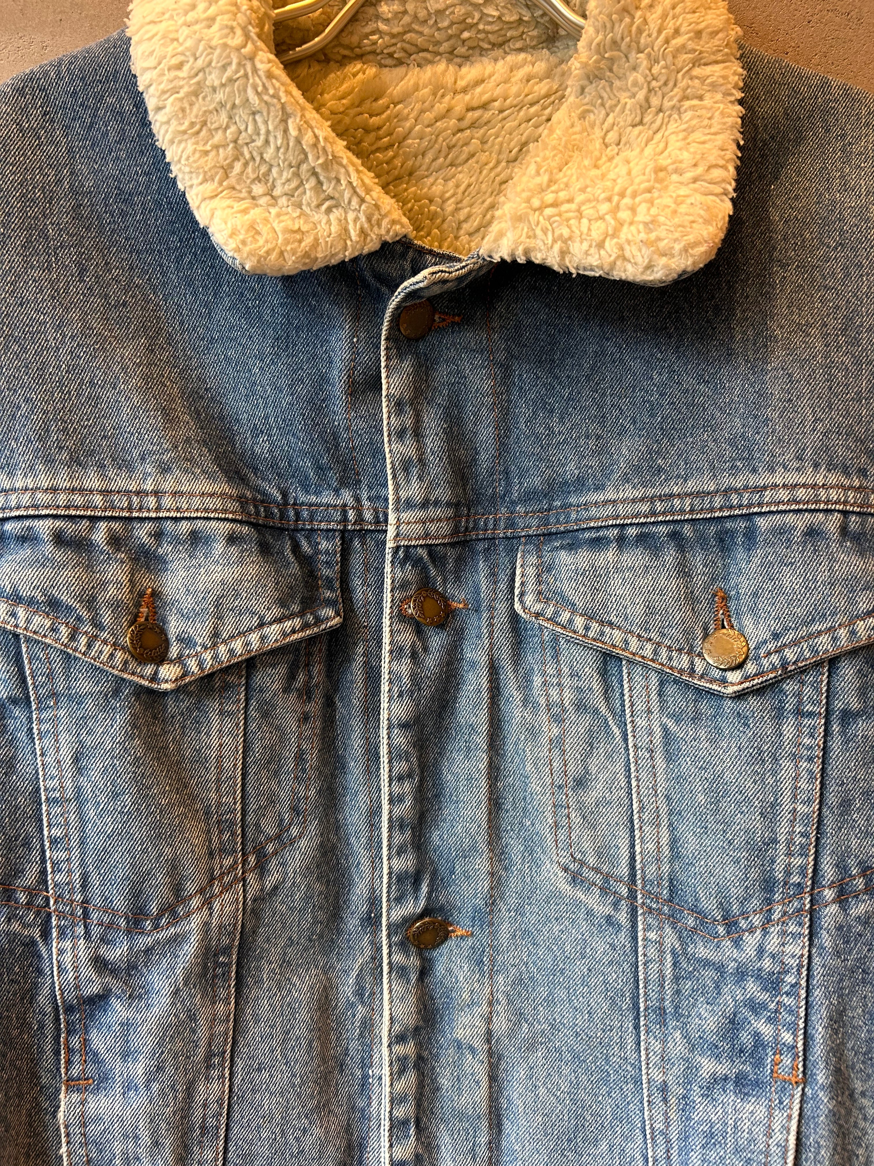 OVERSIZED DENIM JACKET