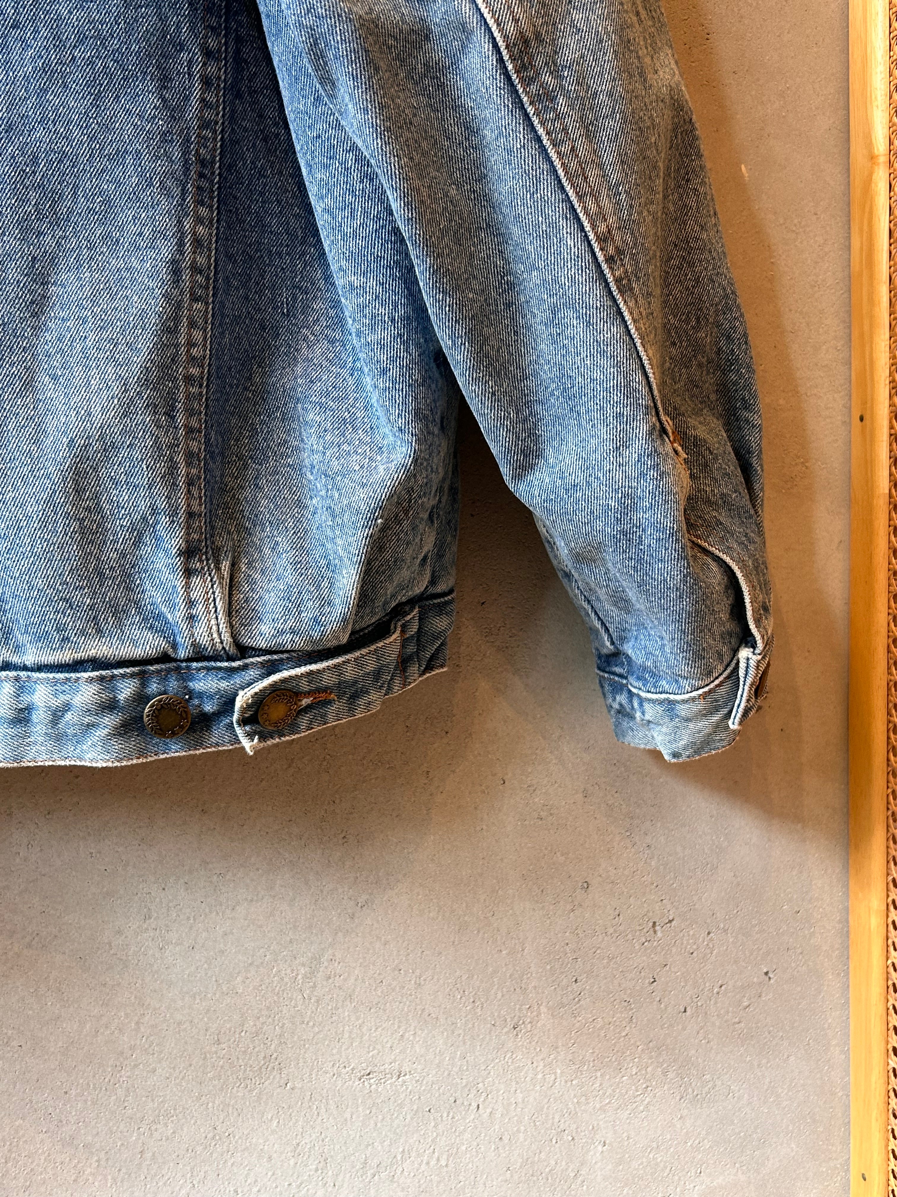 OVERSIZED DENIM JACKET