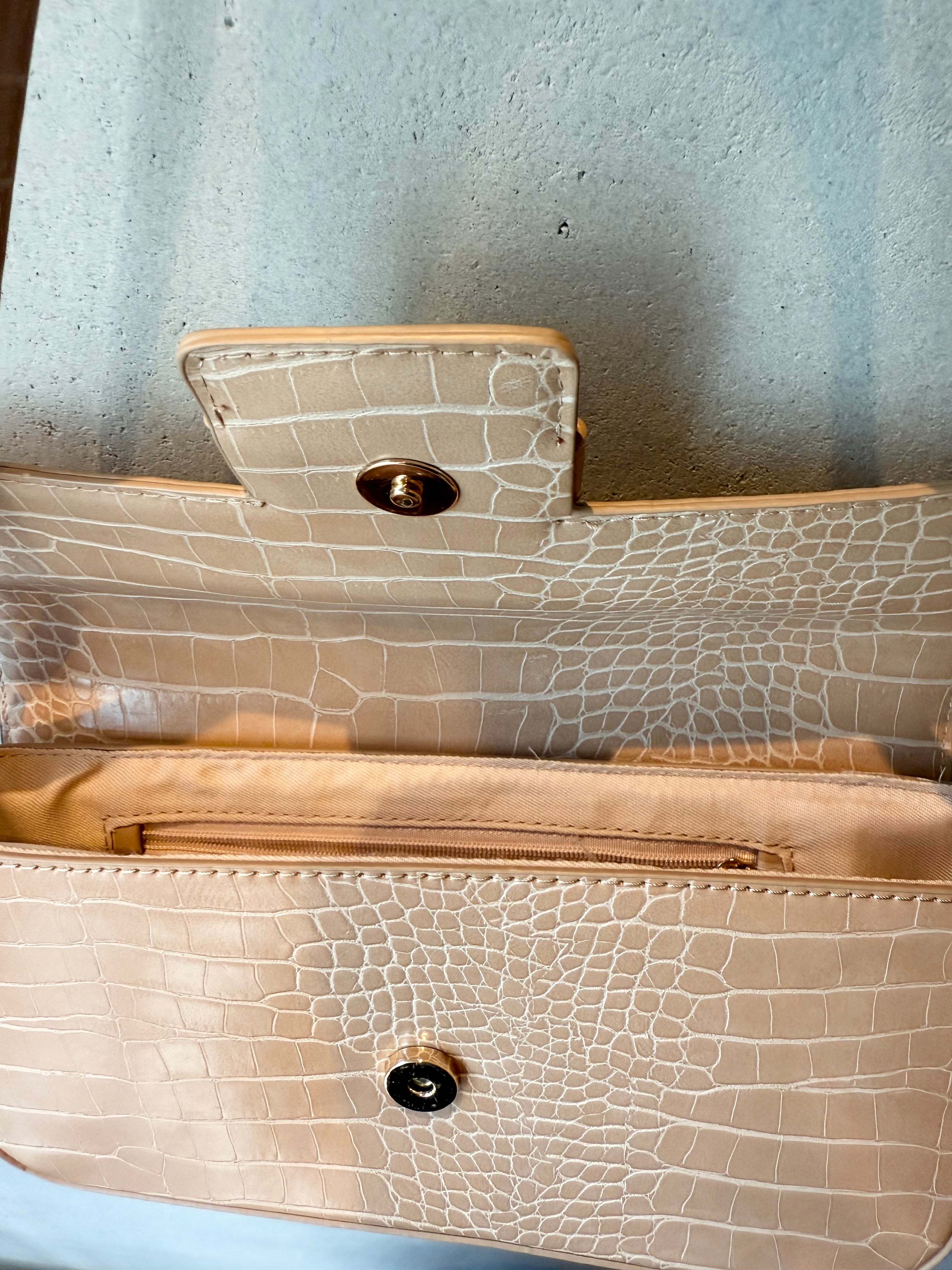two-tone small shoulder bag