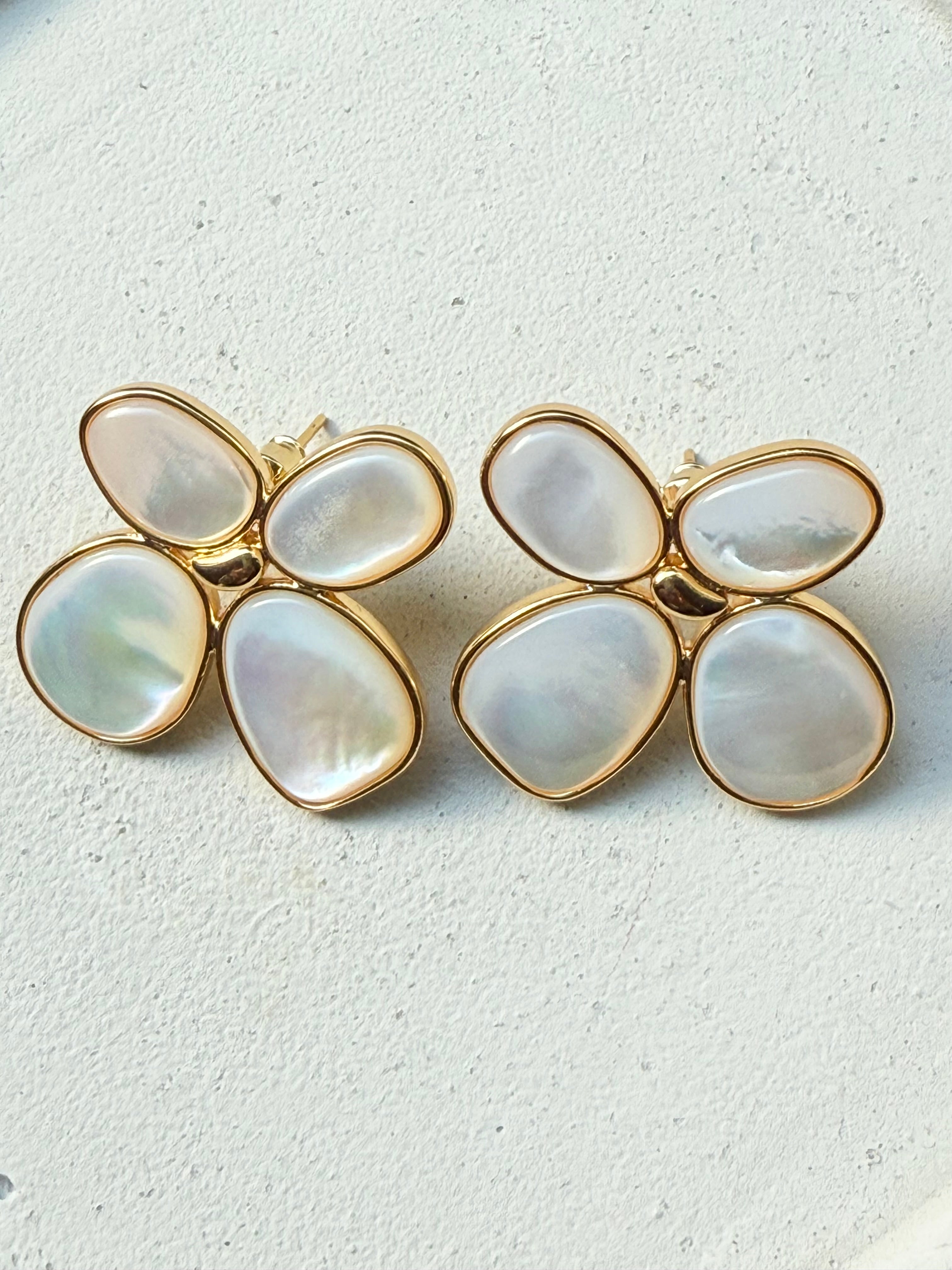 MOTHER-OF-PEARL FLOWER EARRINGS