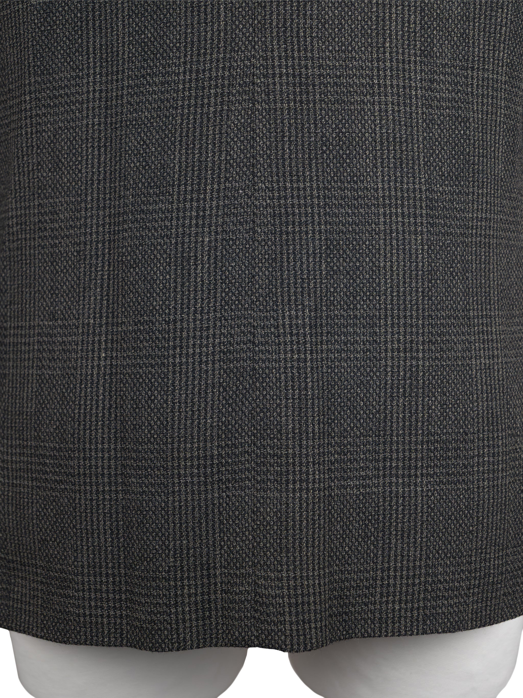 wide lapel jacket