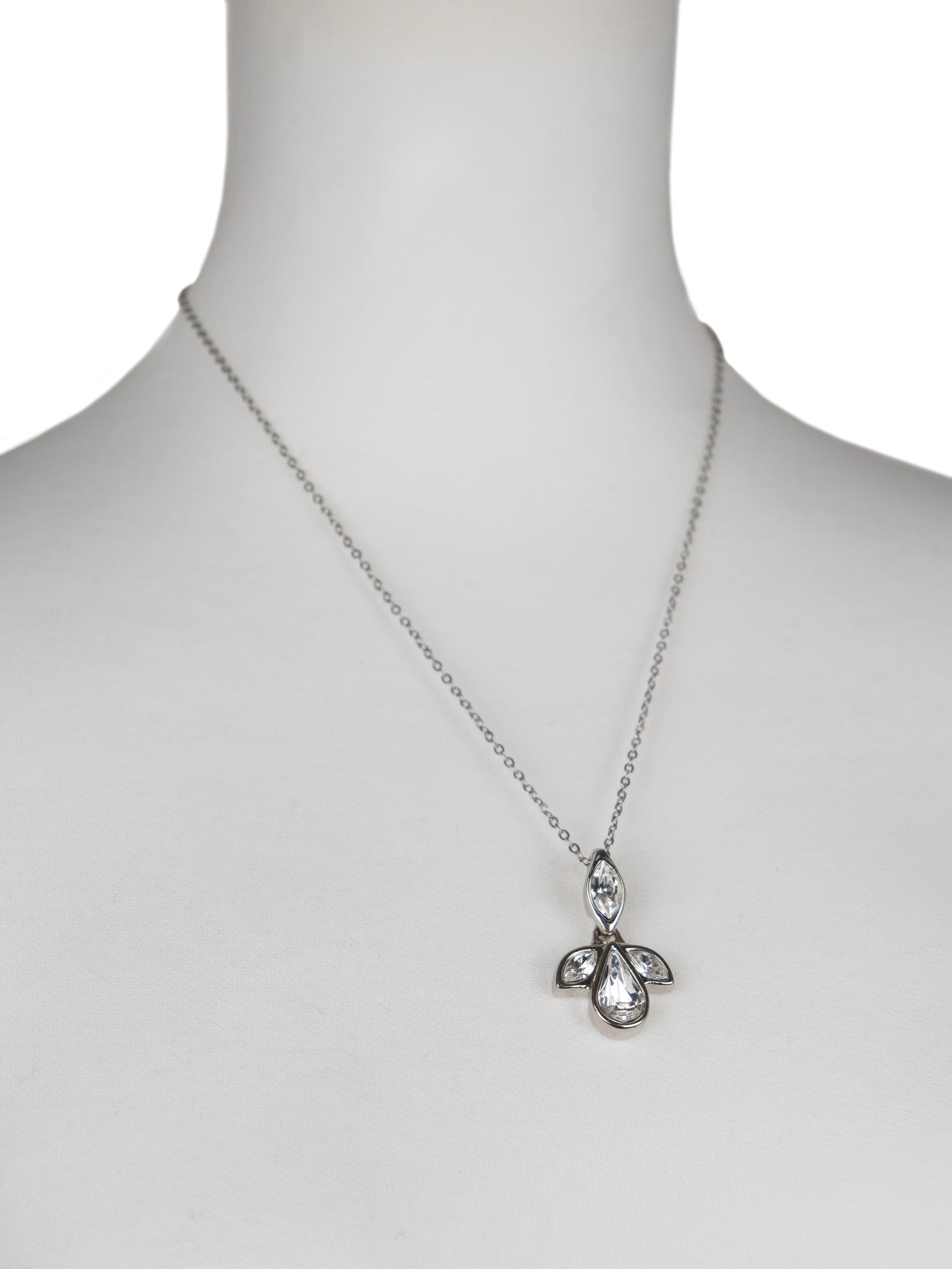 CRYSTAL PETAL SILVER NECKLACE