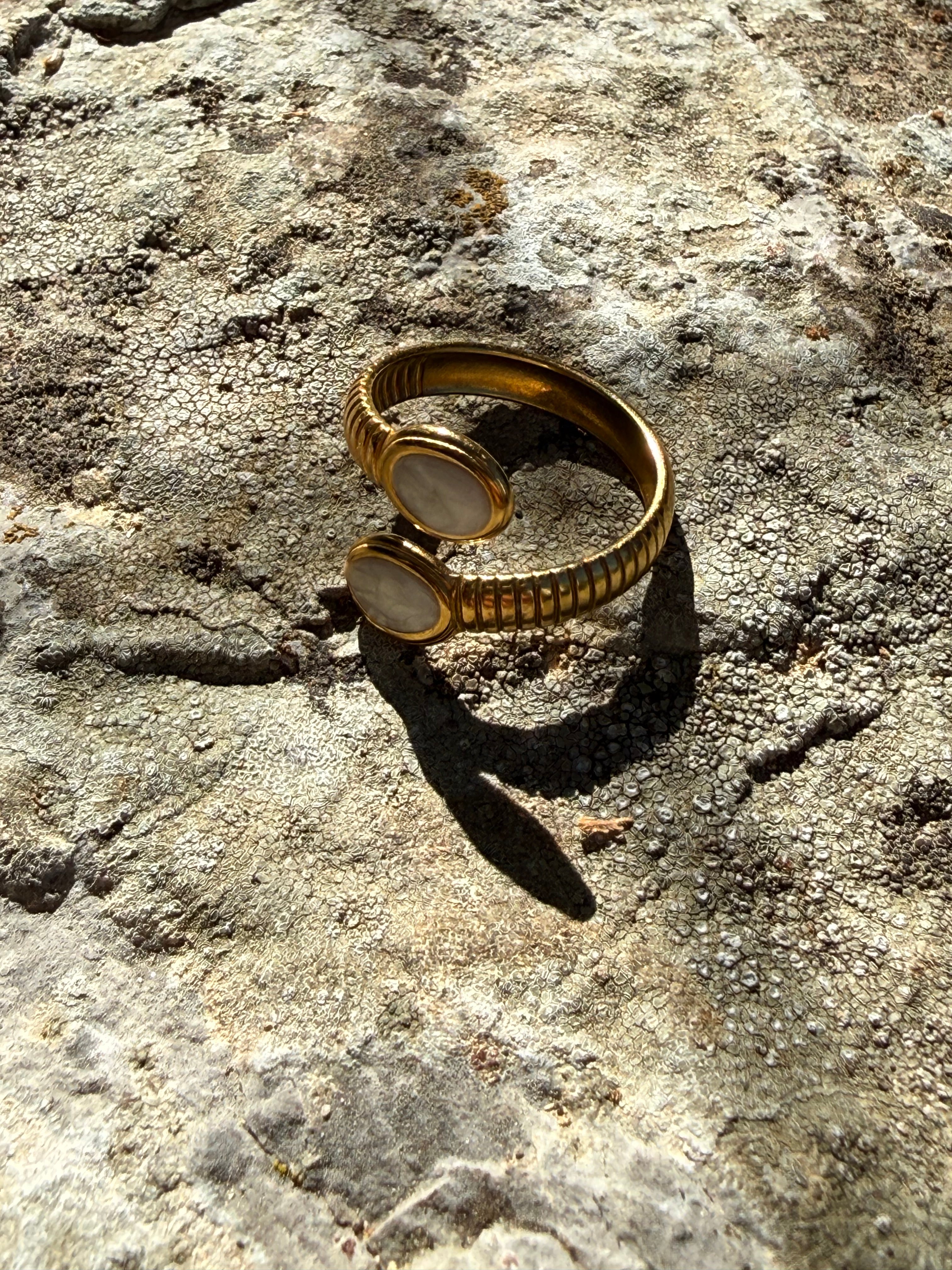 TWIN OVAL WRAP RING