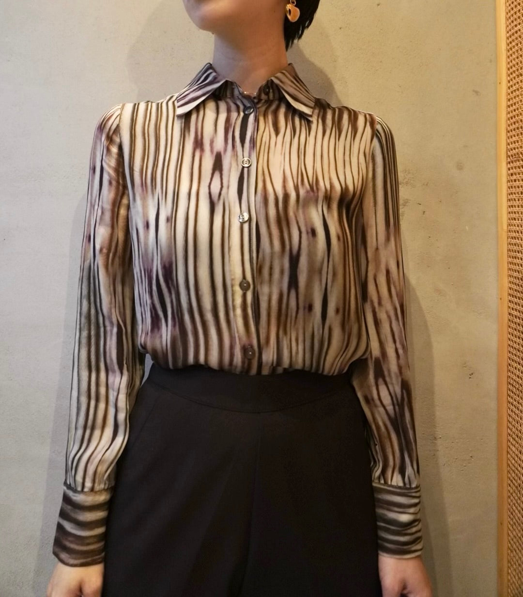 STRIPE COLLARED LONG SLEEVED BLOUSE