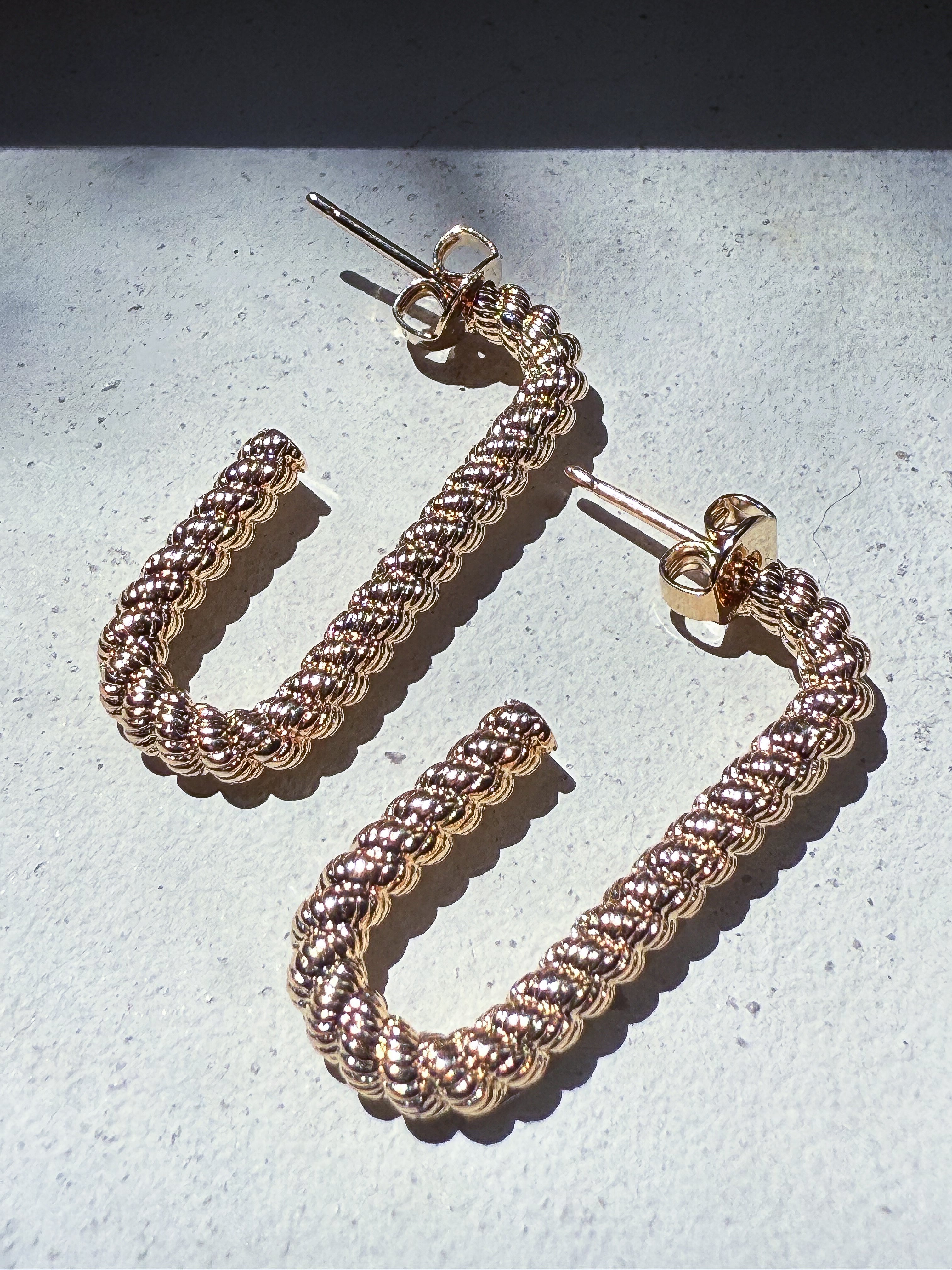 TWISTED ROPE SQUARE EARRINGS