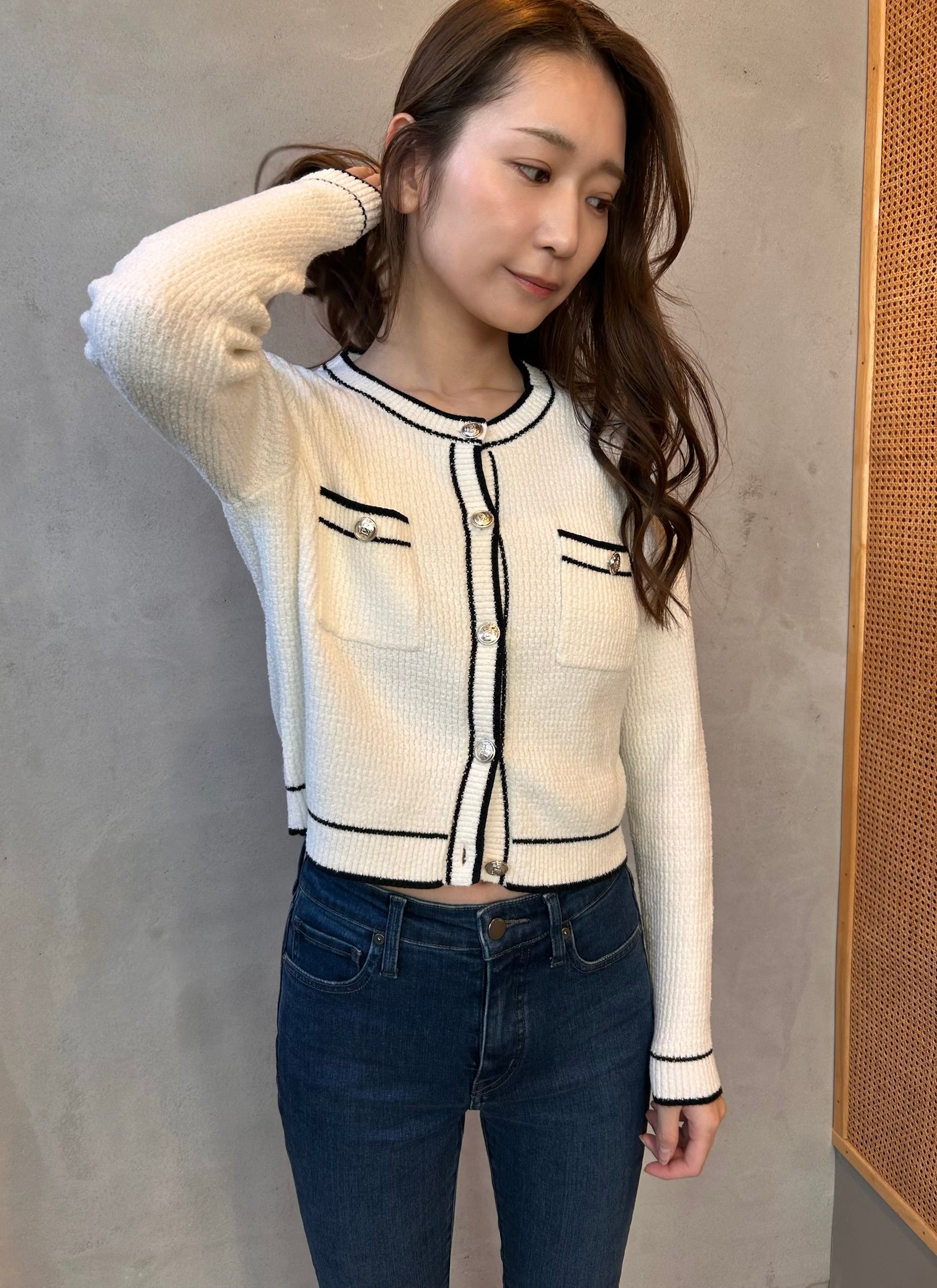 Cropped knit cardigan