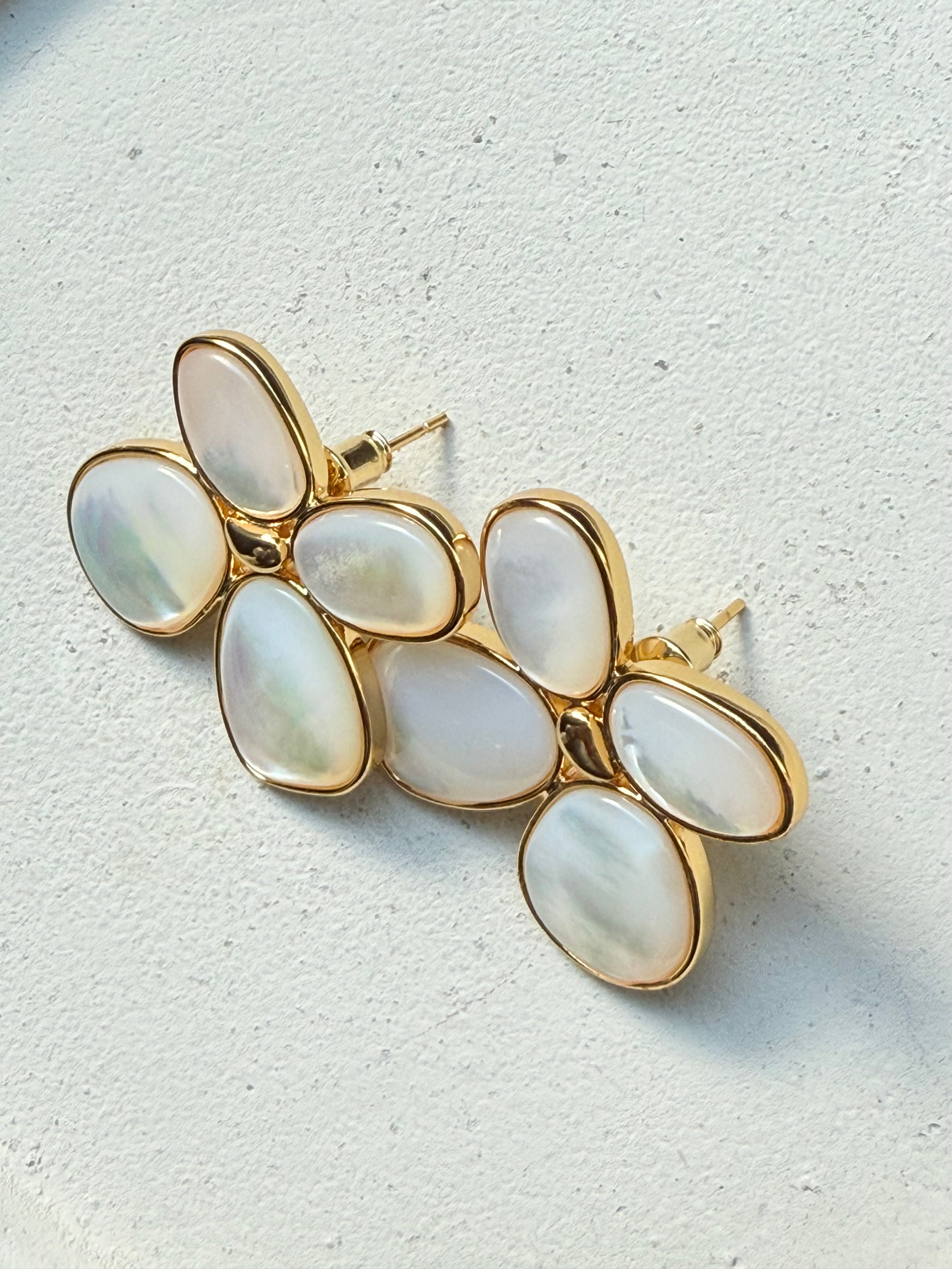 MOTHER-OF-PEARL FLOWER EARRINGS